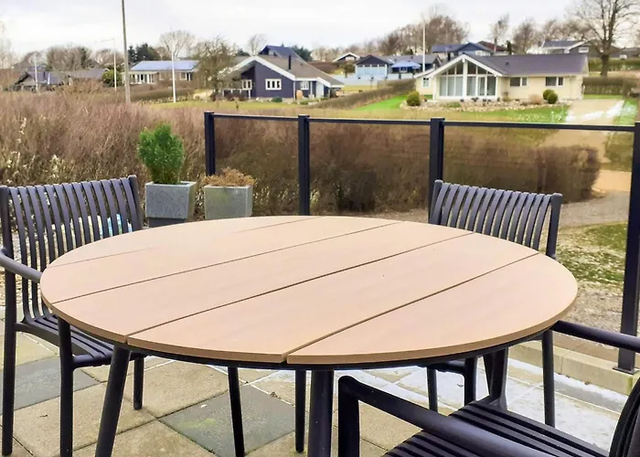 Semesterbostad 5 Person In Roslev