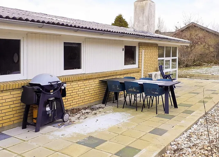 5 Person In Roslev Prázdninový dům